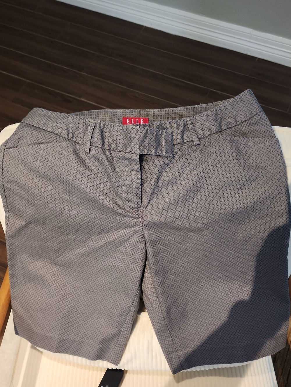 ELLE Women's Gray Micro-Pattern Shorts